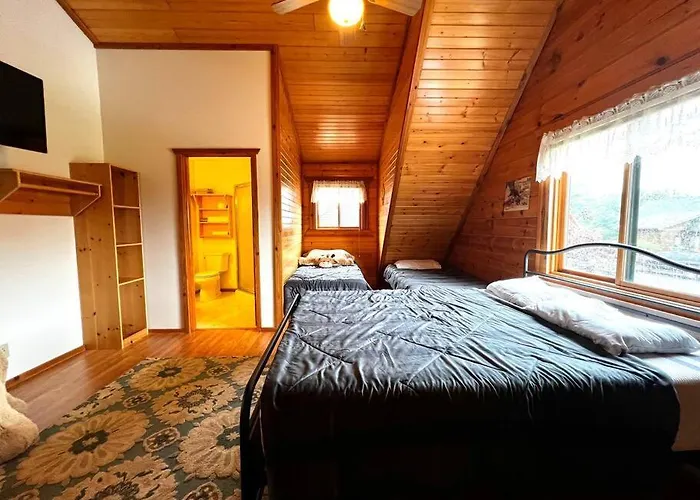 Cabin With A View In Warrens