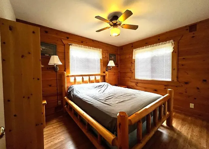 Cabin With A View In Warrens